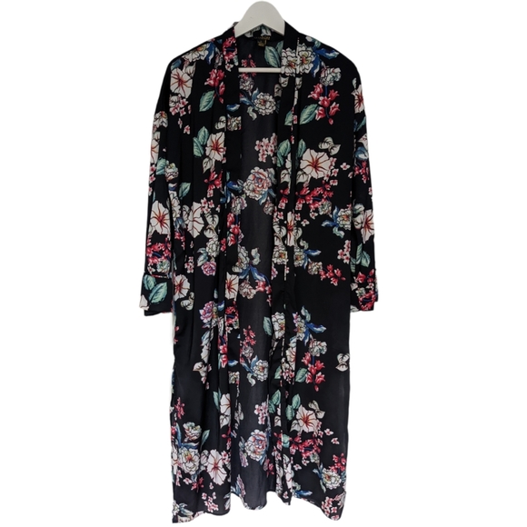 Revamped Black Floral Long Sleeves Cover Up Size S/M - Picture 3 of 9